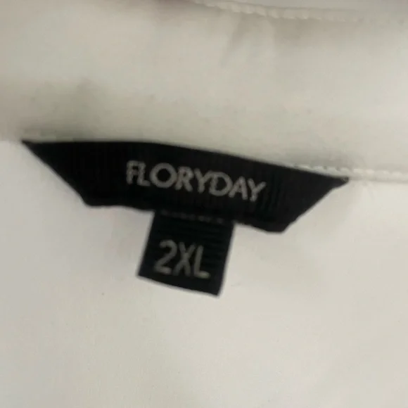 EUC Elegant White Women’s Polyester Shirt with pearl buttons. 2XL - Picture 2 of 2